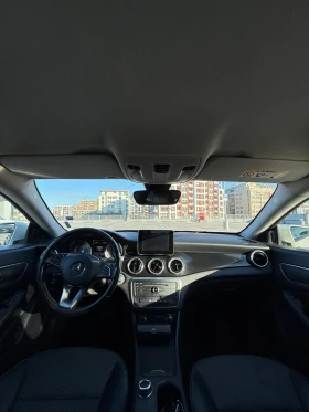 Mercedes-Benz CLA 180, снимка 15