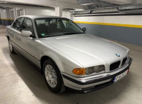     BMW 728 i  