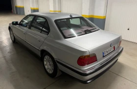     BMW 728 i  