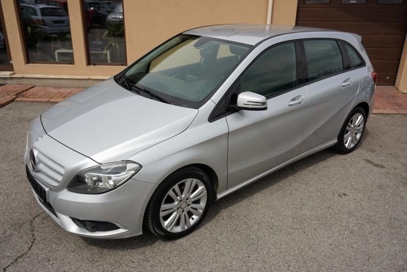 Mercedes-Benz B 180 CDI EXECUTIVE AUTO, снимка 1 - Автомобили и джипове - 39751450