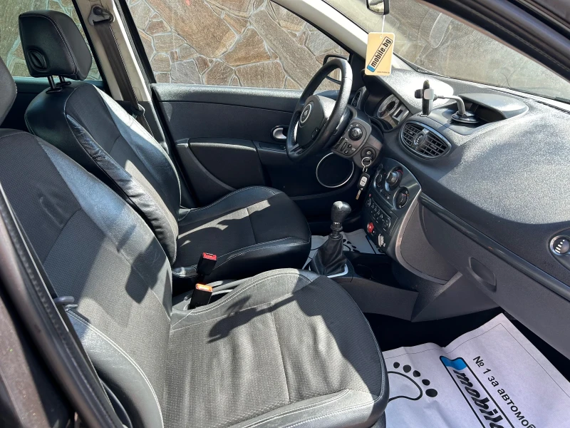 Renault Clio 1.5DCI, снимка 9 - Автомобили и джипове - 47370477