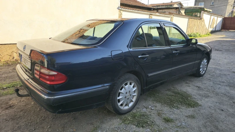 Mercedes-Benz E 200  E200 compresor ГАЗ, снимка 4 - Автомобили и джипове - 47680853