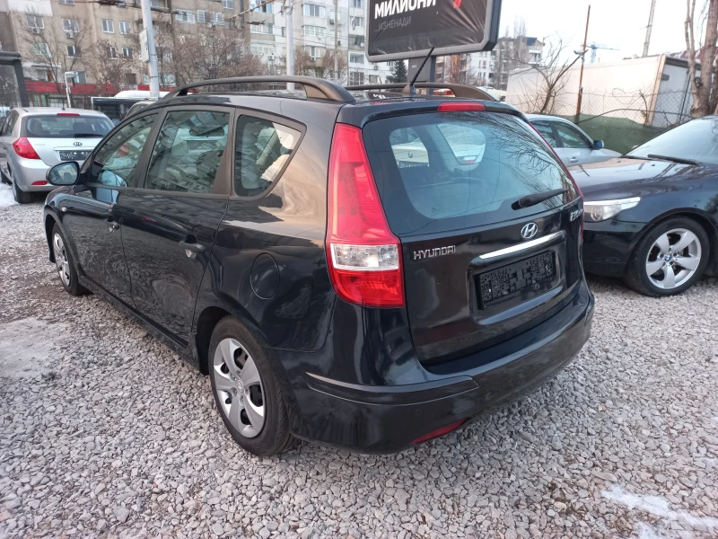 Hyundai I30 1.4benz* 2012g* Kombi, снимка 2 - Автомобили и джипове - 49252048