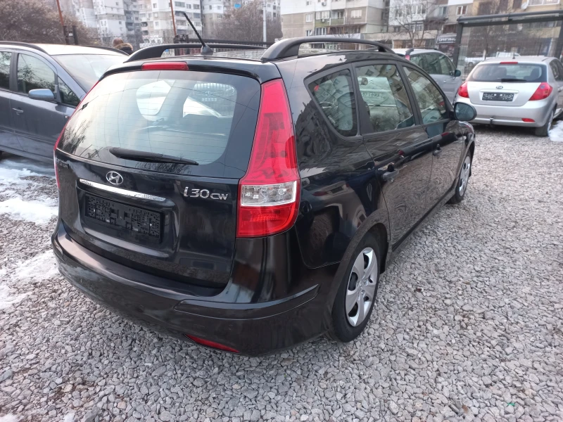 Hyundai I30 1.4benz* 2012g* Kombi, снимка 4 - Автомобили и джипове - 49252048