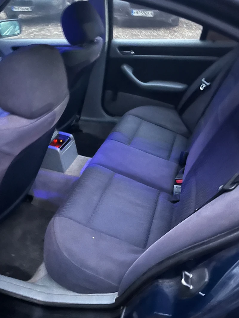 BMW 316, снимка 8 - Автомобили и джипове - 52874470