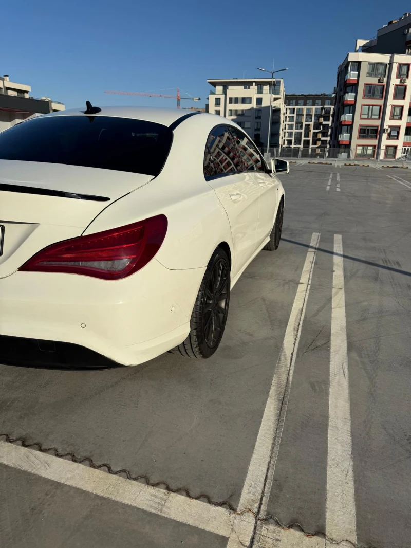 Mercedes-Benz CLA 180, снимка 6 - Автомобили и джипове - 53248473