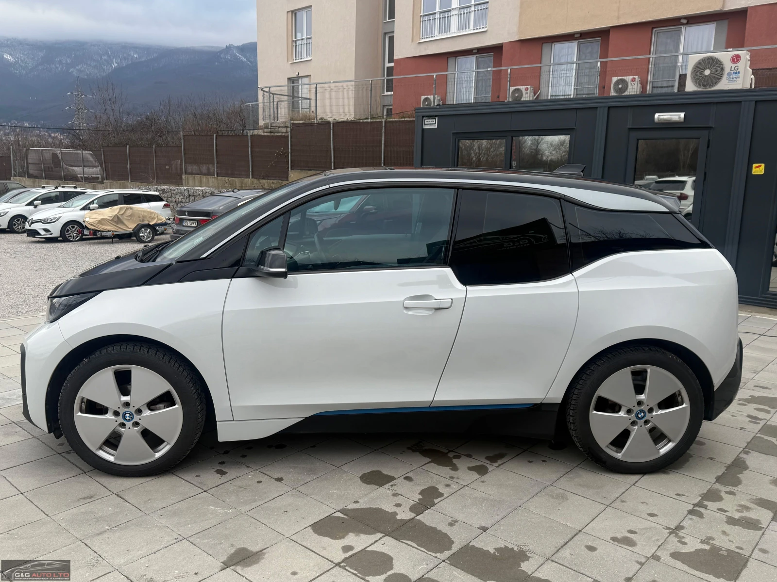 BMW i3 170HP/ELECTRIC/NAVI/CAM/614b - изображение 3