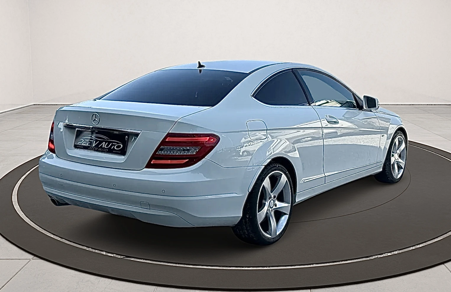 Mercedes-Benz C 220 CUPE#AMG LINE#PERLA# - изображение 4