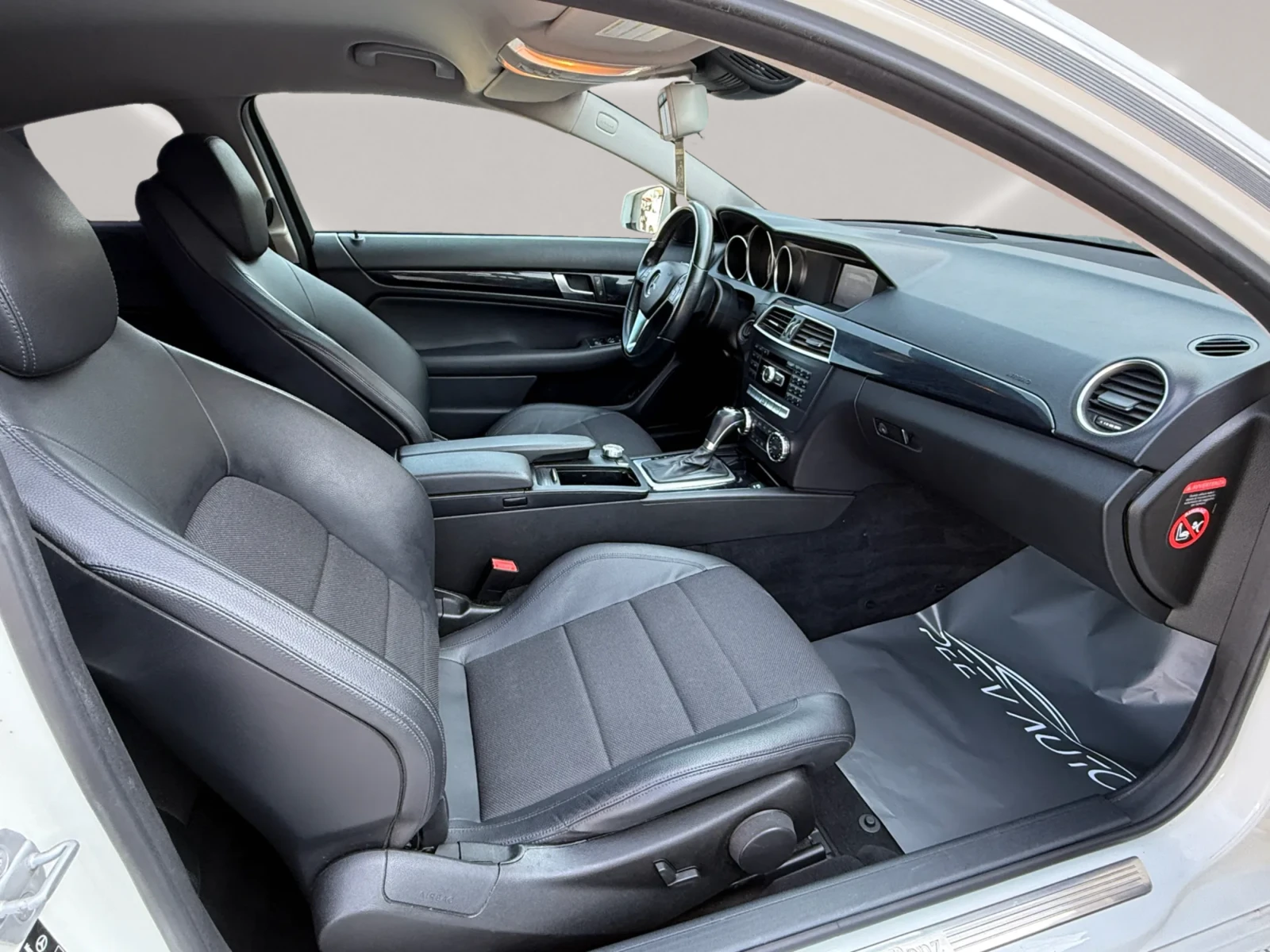 Mercedes-Benz C 220 CUPE#AMG LINE#PERLA# - изображение 8