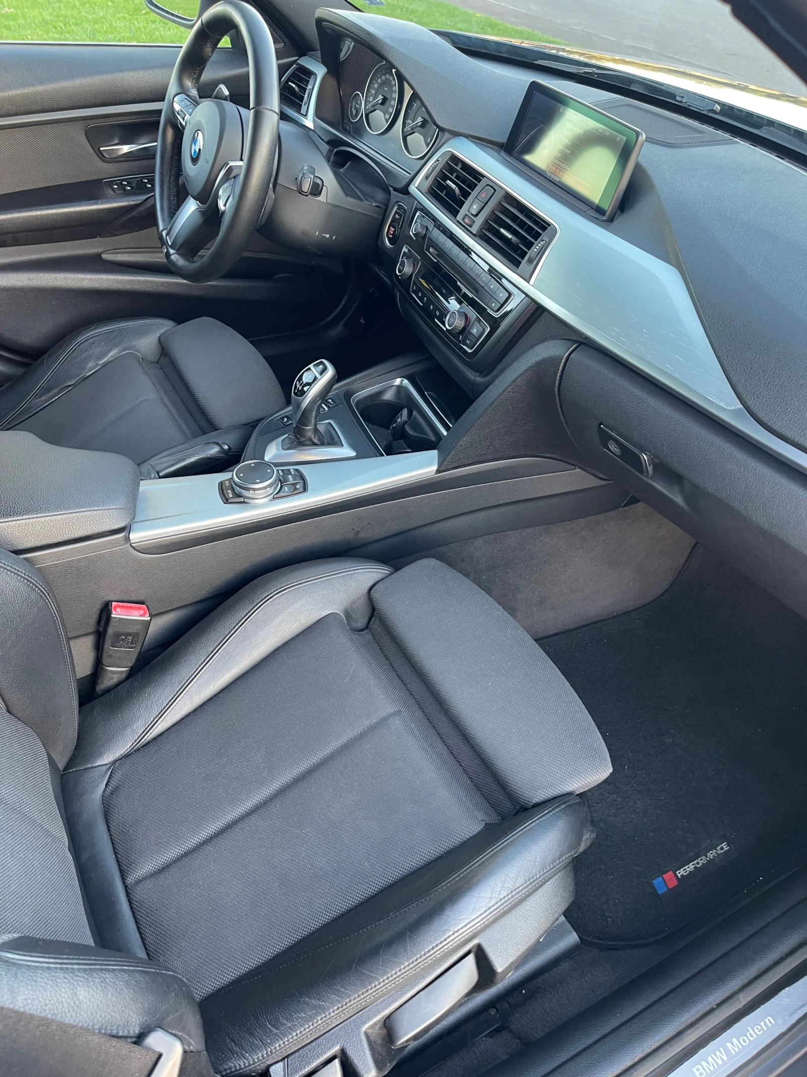 BMW 330 xDrive, Harman/Kardon, рекаро, подогрев, Асистент  - изображение 7