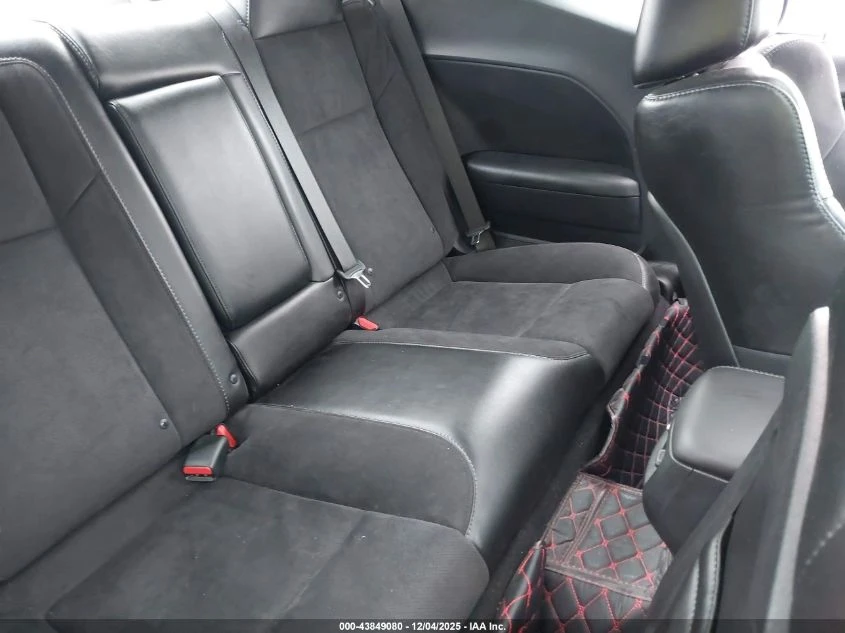 Dodge Challenger 3.6l Gt Awd - изображение 8