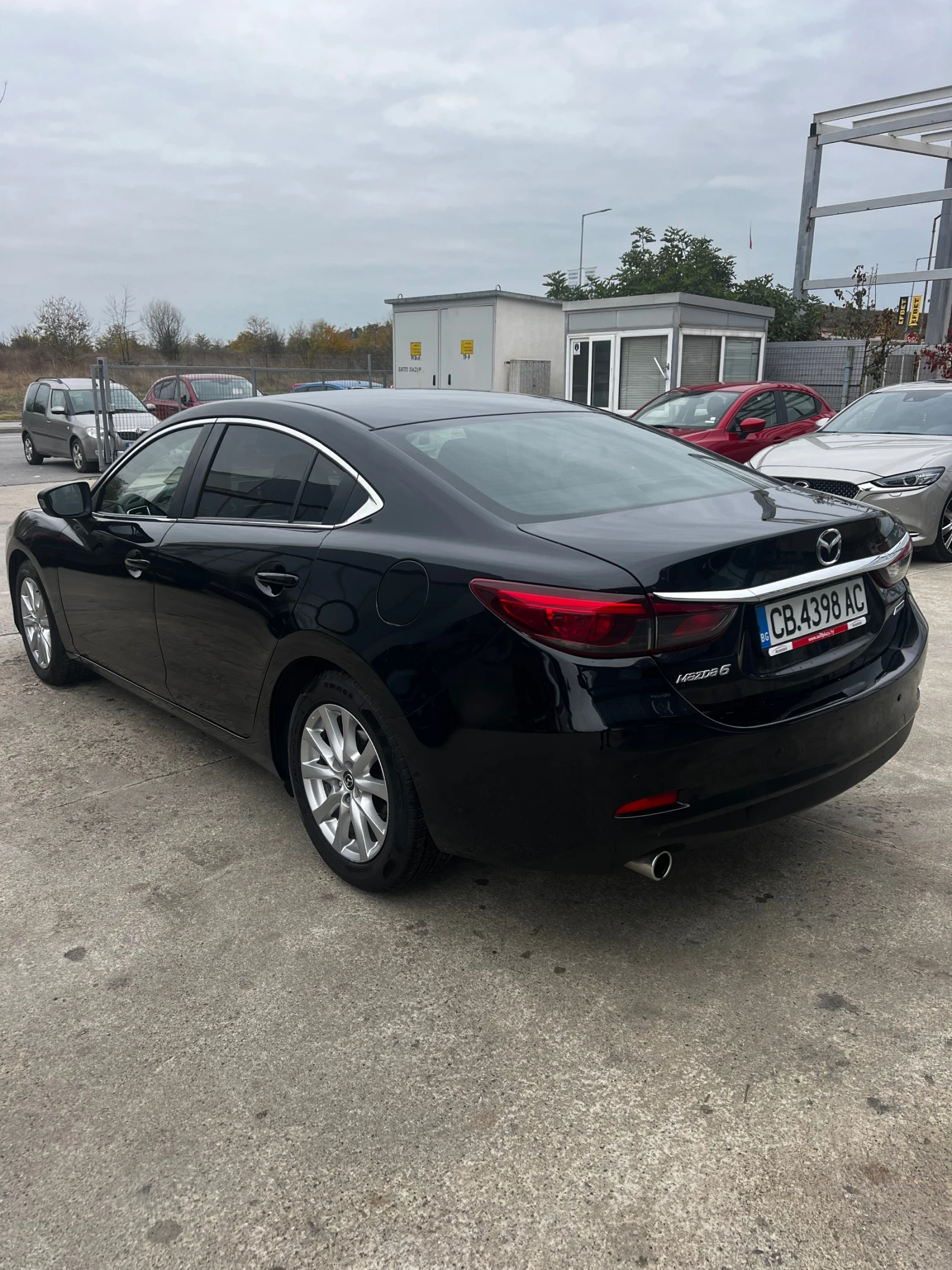 Mazda 6 2.2 SKYACTIV, снимка 4 - Автомобили и джипове - 54501804