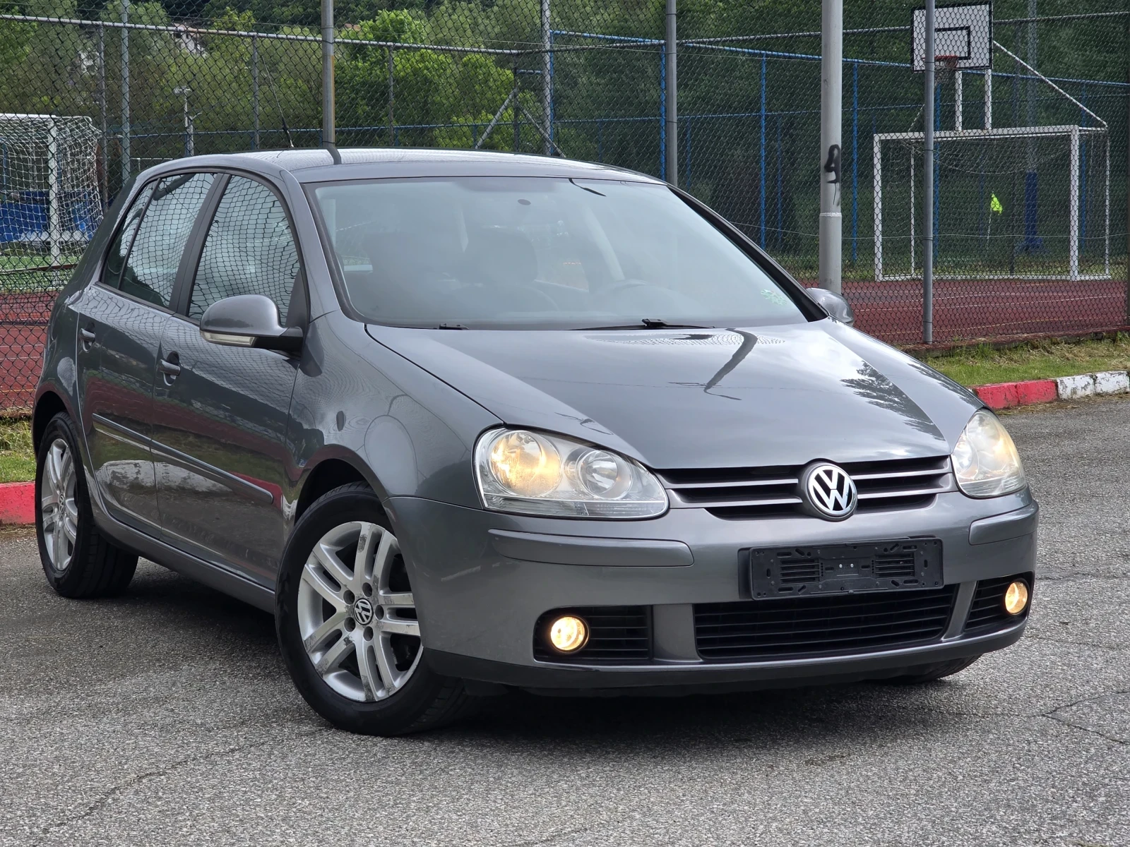 VW Golf 1.6 бензин стария мотор