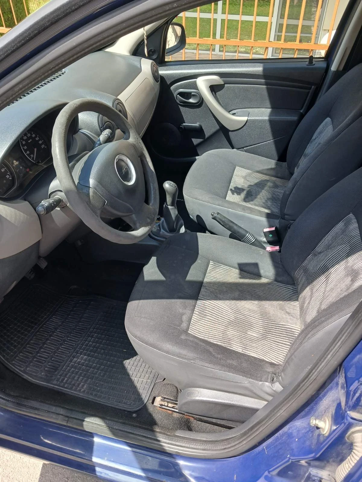 Dacia Sandero 1.4 MPI 116КМ.РЕАЛНИ, снимка 10 - Автомобили и джипове - 54744501