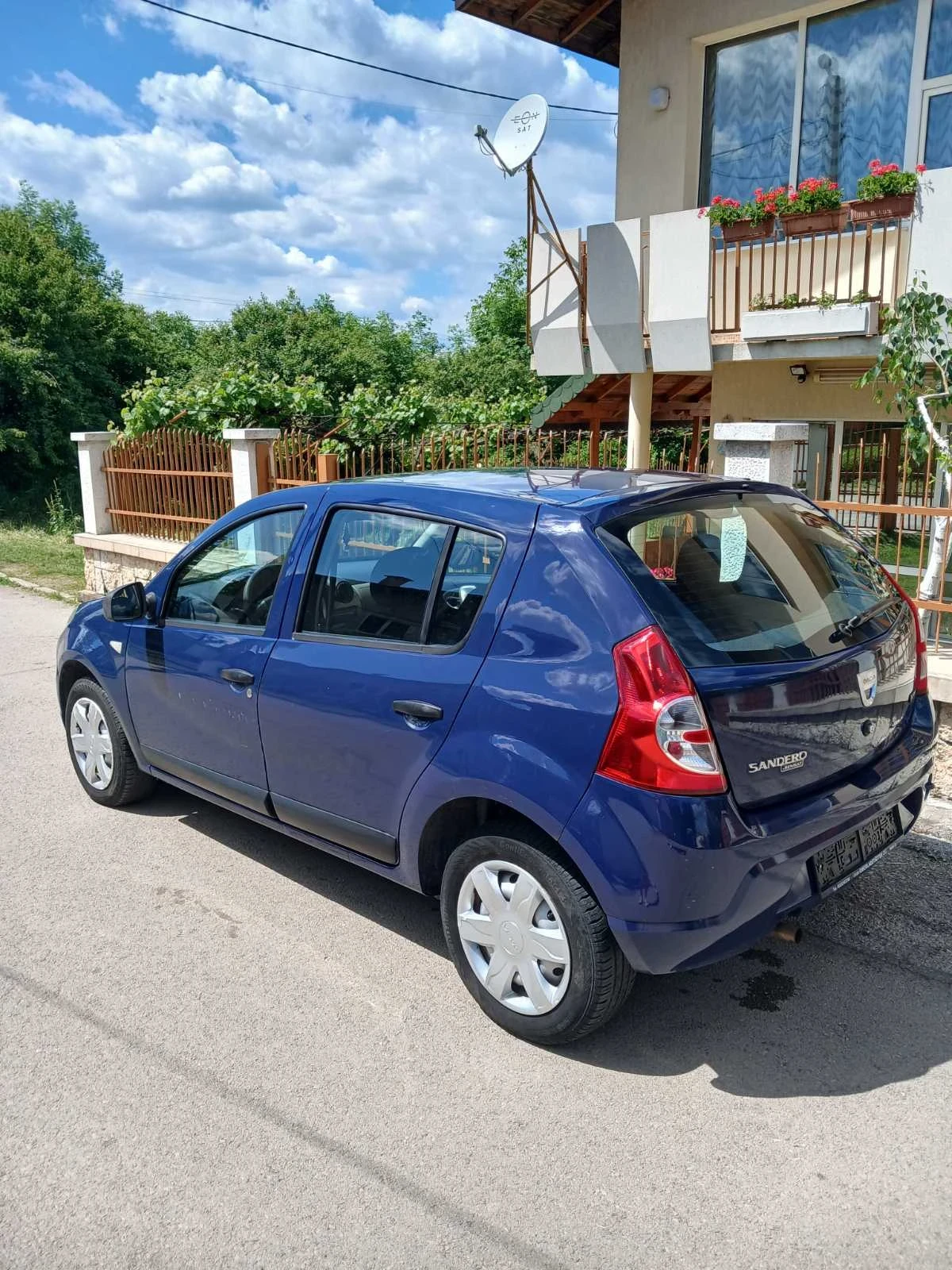 Dacia Sandero 1.4 MPI 116КМ.РЕАЛНИ, снимка 4 - Автомобили и джипове - 54744501