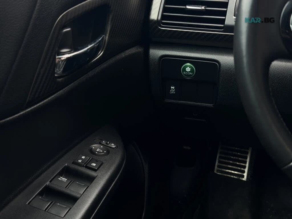 Honda Accord  Sport * АвтоКредит * (ЦЕНА ДО БГ), снимка 10 - Автомобили и джипове - 54917845