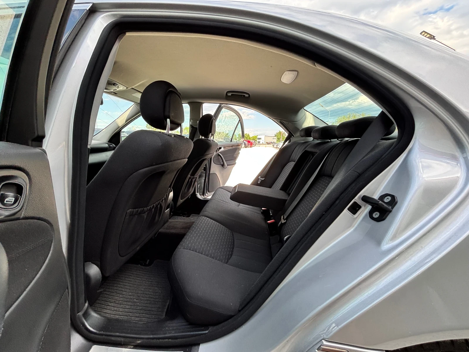 Mercedes-Benz C 200 2.2D/ELEGANCE/КЛИМАТРОНИК, снимка 6 - Автомобили и джипове - 54976726