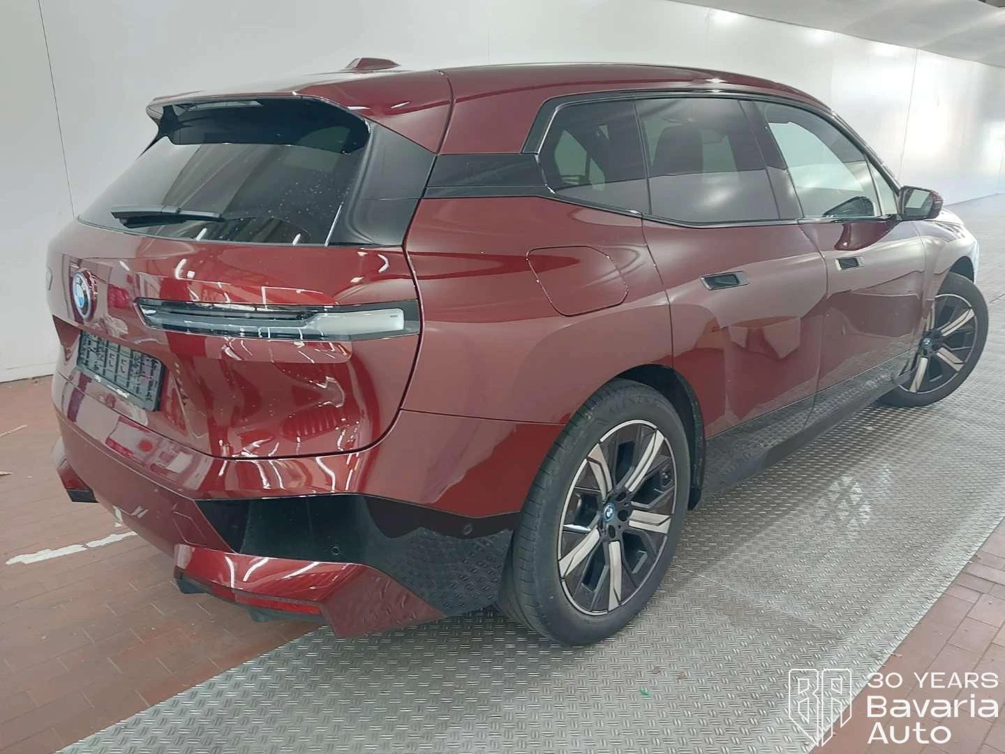 BMW iX 40 xDrive Sport, снимка 3 - Автомобили и джипове - 55058995