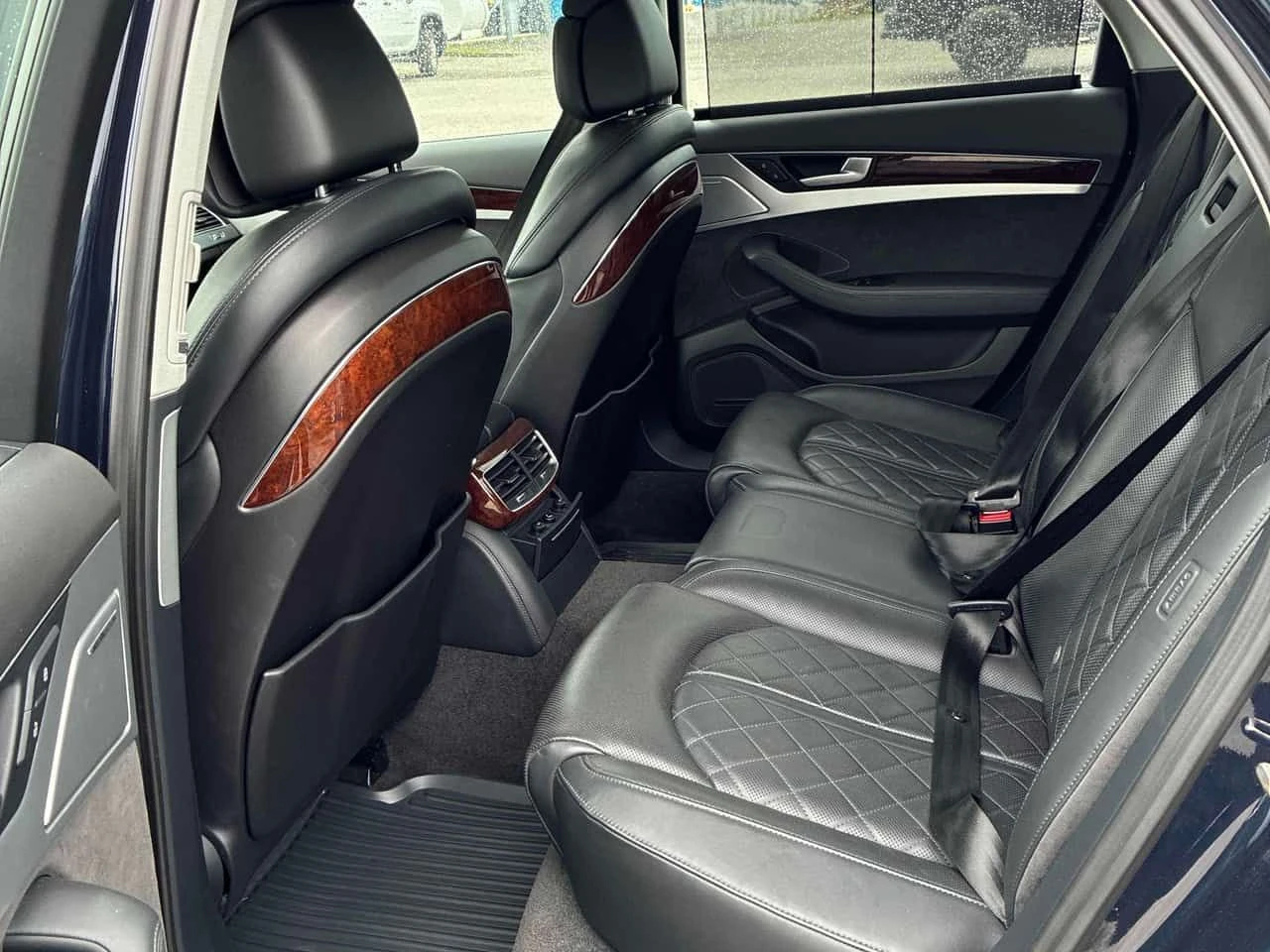 Audi A8 * Premium * CARFAX * ����� �� ���������� *  | Mobile.bg � ����������� 10