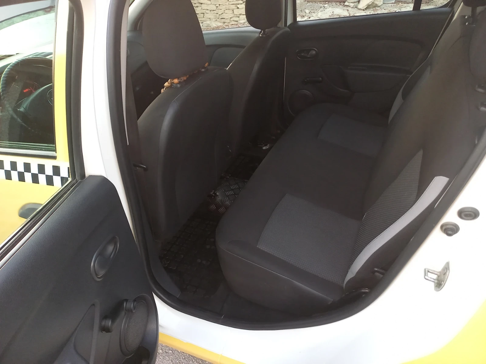 Dacia Sandero 1.2  75к.LPG, снимка 13 - Автомобили и джипове - 55646903