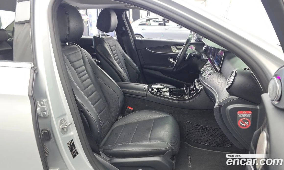 Mercedes-Benz E 300 E300 Avantgarde, снимка 11 - Автомобили и джипове - 55697219