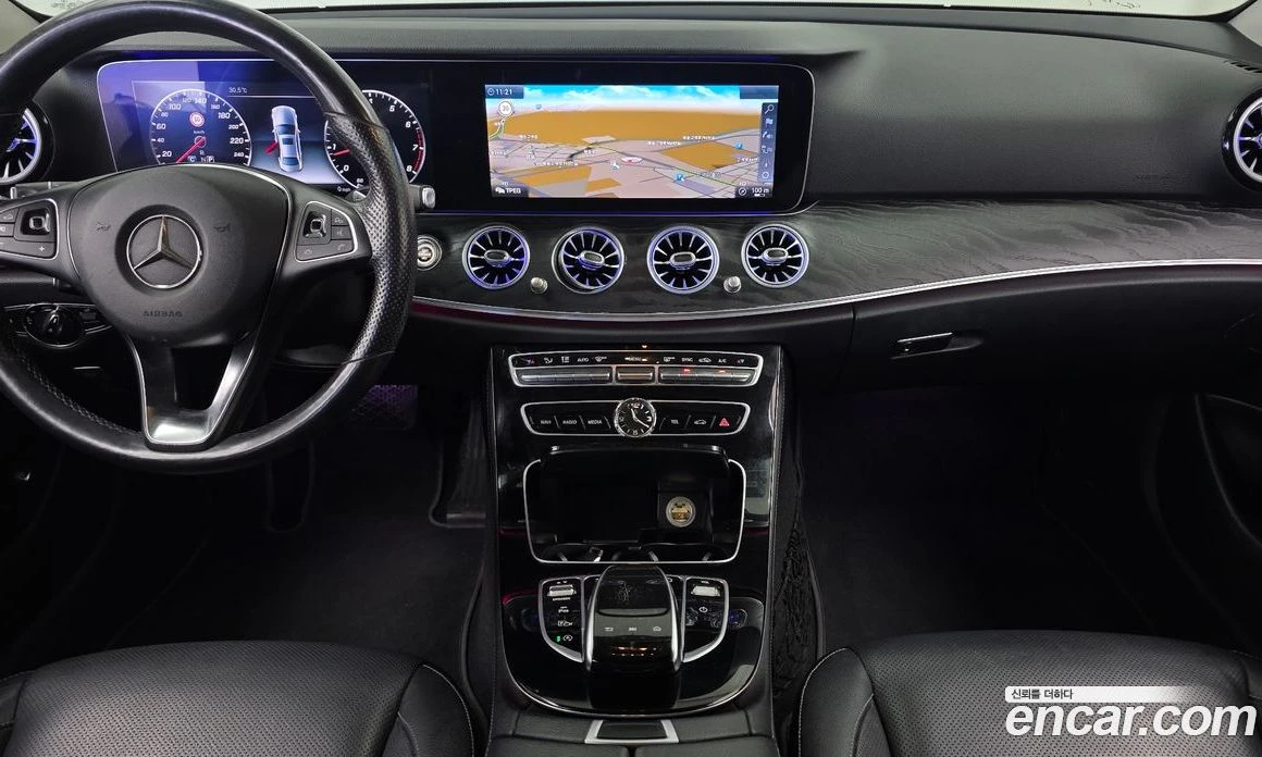 Mercedes-Benz E 300 E300 Avantgarde, снимка 14 - Автомобили и джипове - 55697219