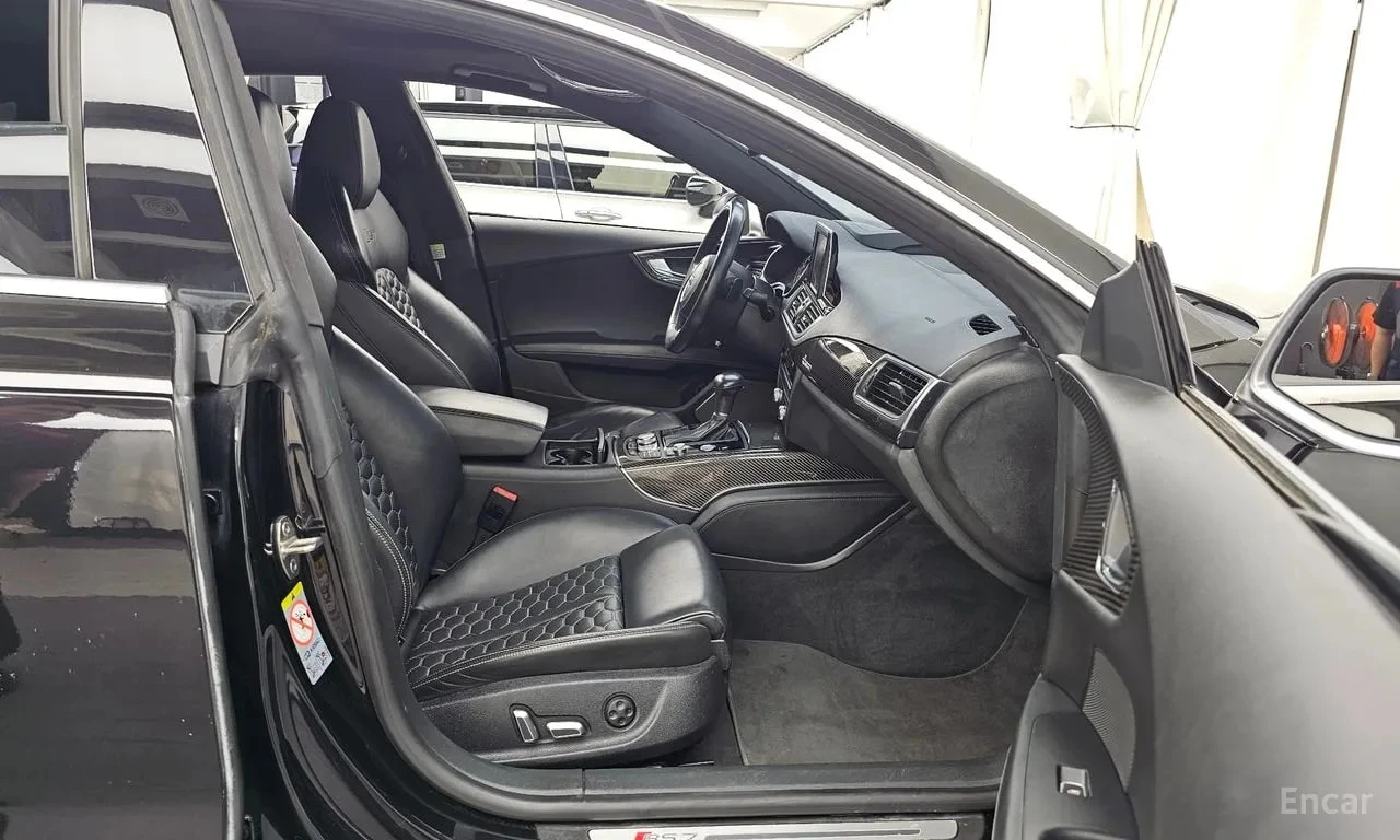 Audi Rs7 * 4.0 TFSI Quattro * ЦЕНА ДО БГ, снимка 11 - Автомобили и джипове - 55824032