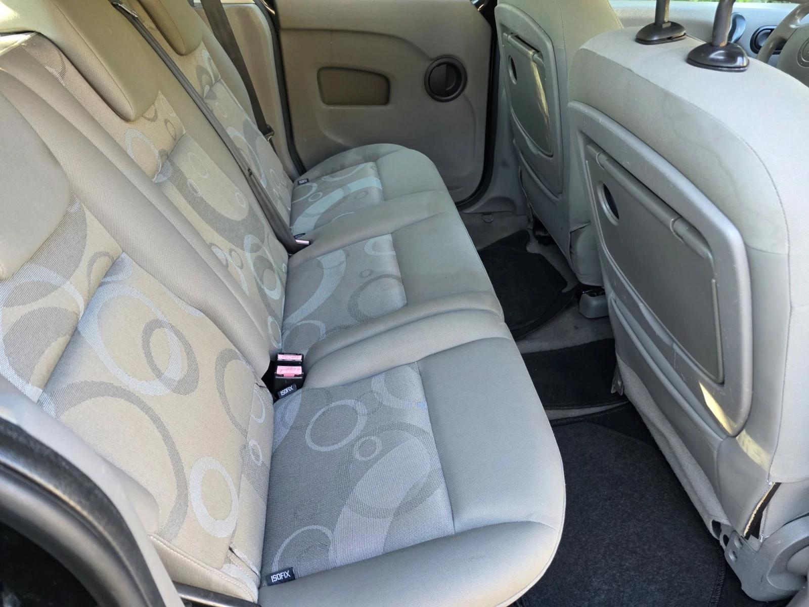 Renault Kangoo 1.6 бензин, снимка 12 - Автомобили и джипове - 56008014