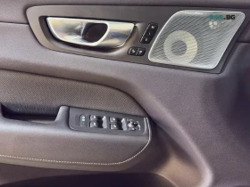 Volvo XC60 B6 Ultimate Dark Theme AWD, снимка 11