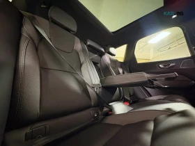 Volvo XC60 B6 Ultimate Dark Theme AWD, снимка 14