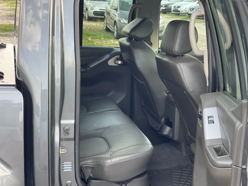 Nissan Navara 2.5DCi 4x4 Facelift, снимка 10 - Автомобили и джипове - 47356415