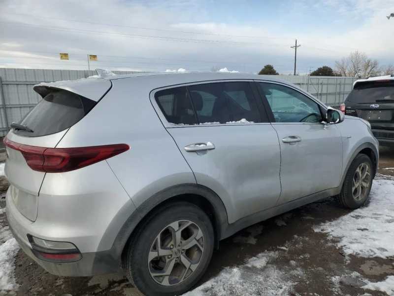 Kia Sportage, снимка 6 - Автомобили и джипове - 49451534