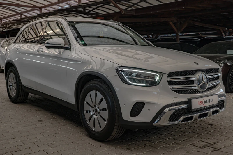 Mercedes-Benz GLC 220 CDI/4Matic/Navi/FullLed/THERMATIC/Dynamic Select, снимка 3 - Автомобили и джипове - 50956456