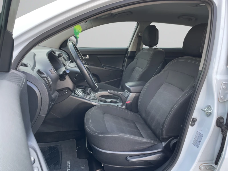 Kia Sportage 1.6 petrol, снимка 9 - Автомобили и джипове - 52691714
