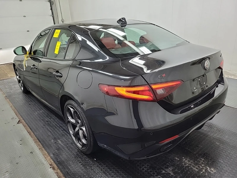 Alfa Romeo Stelvio CARFAX* АВТОФИНАНСИРАНЕ БЕЗ ПЪРВОНАЧАЛНА ВНОСКА, снимка 4 - Автомобили и джипове - 52694862