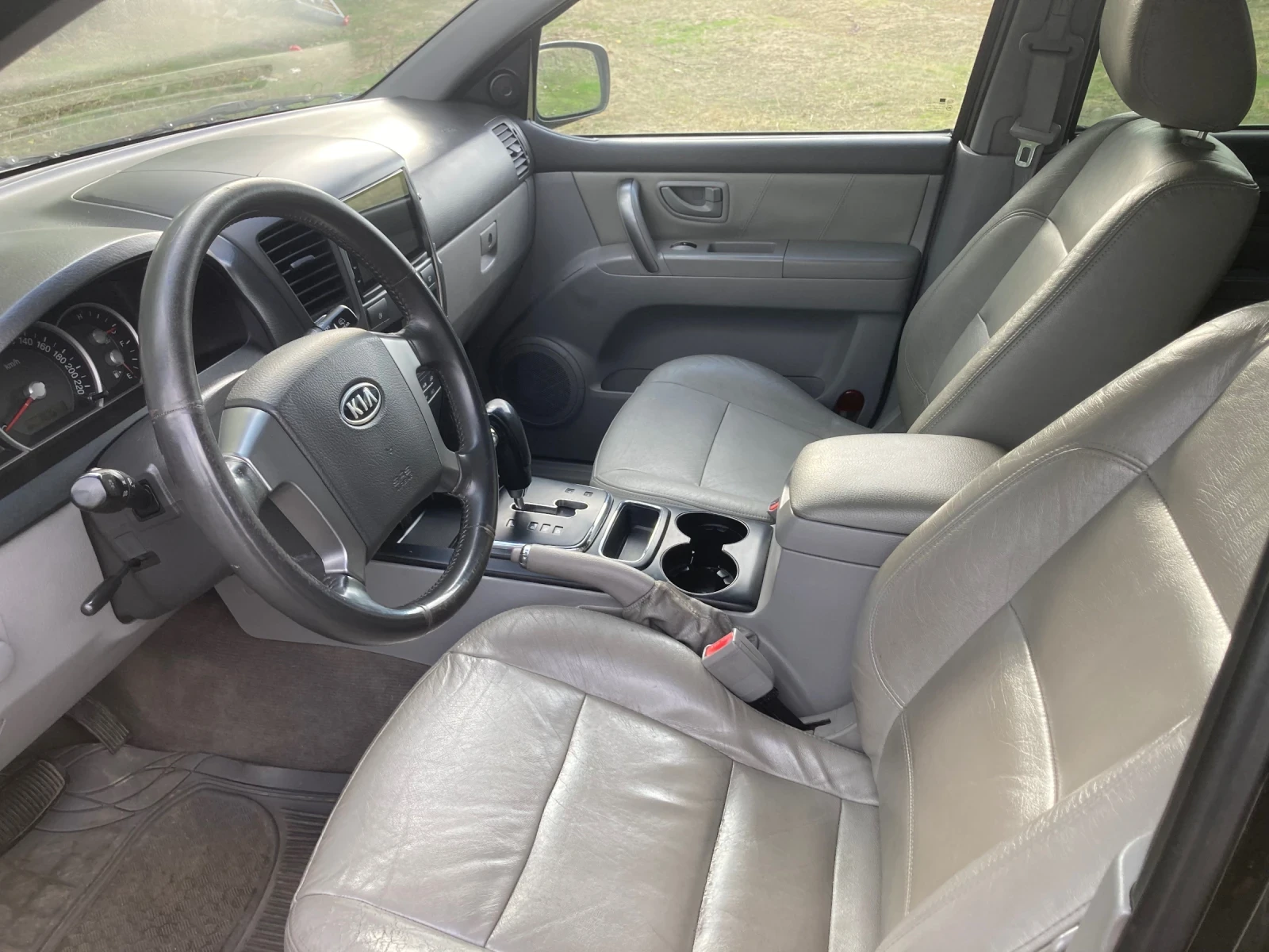 Kia Sorento 3.3 V6 - изображение 10