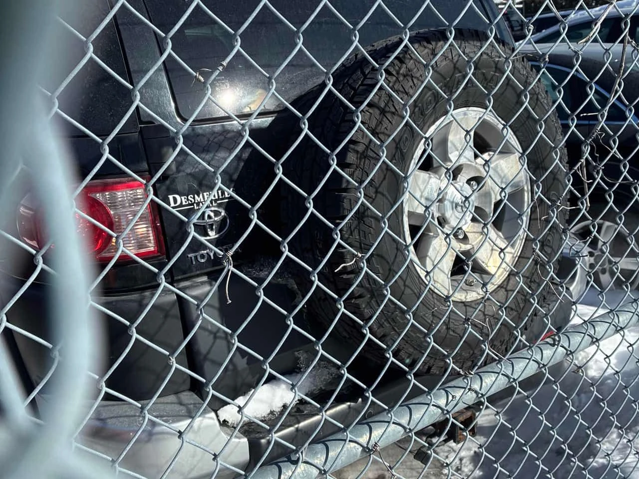 Toyota Fj cruiser * 4WD 4dr * KEYLESS* BLUETOOH* *  - изображение 4