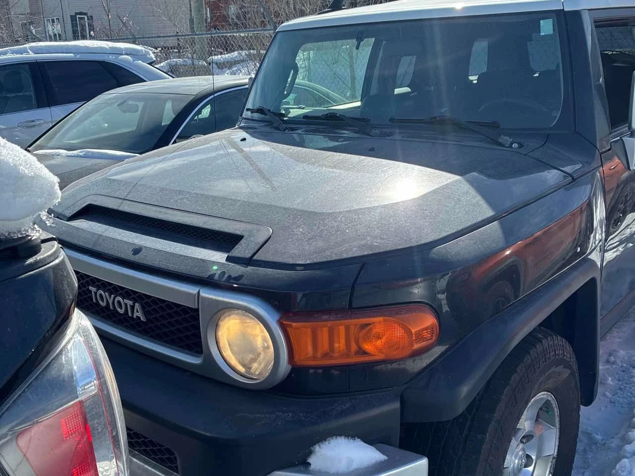 Toyota Fj cruiser * 4WD 4dr * KEYLESS* BLUETOOH* *  - изображение 6