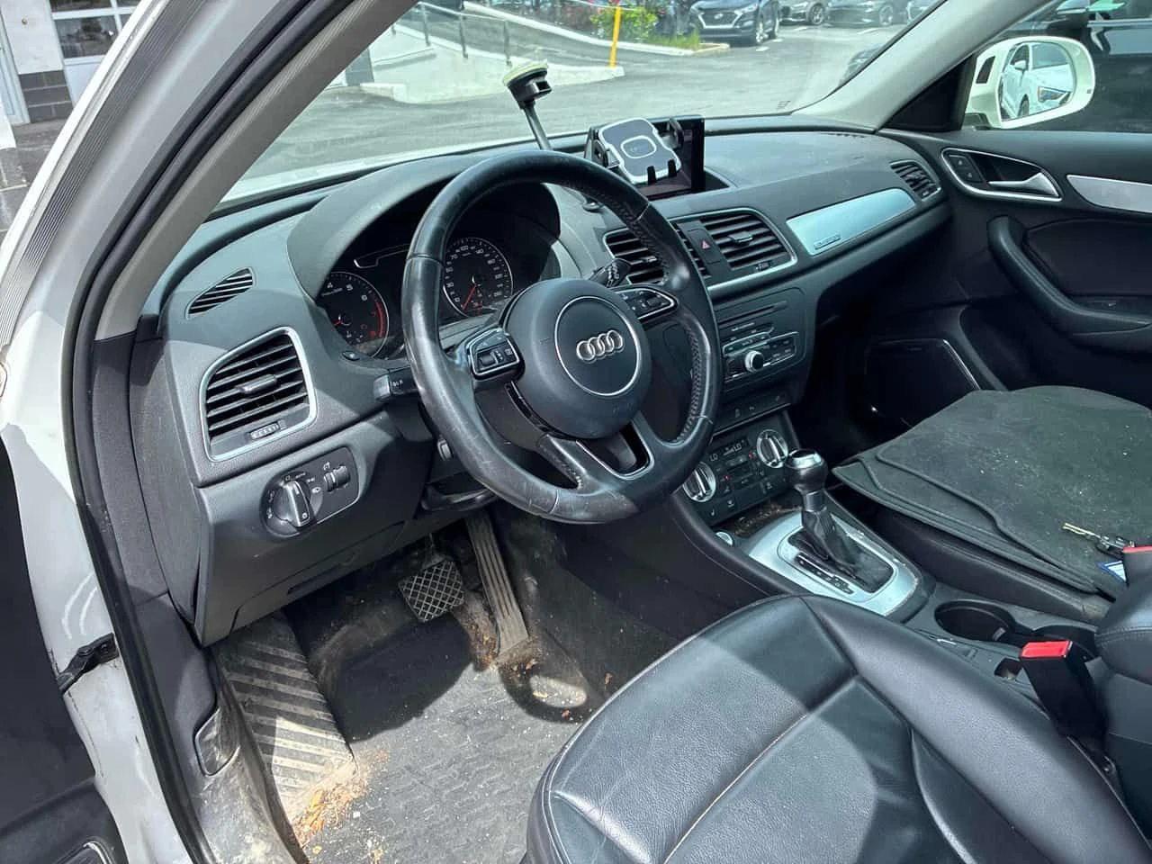 Audi Q3 TECHNIK * ГЛАВНО ПРЕДСТАВИТЕЛСТВО НА AUDI* , снимка 7 - Автомобили и джипове - 55023209
