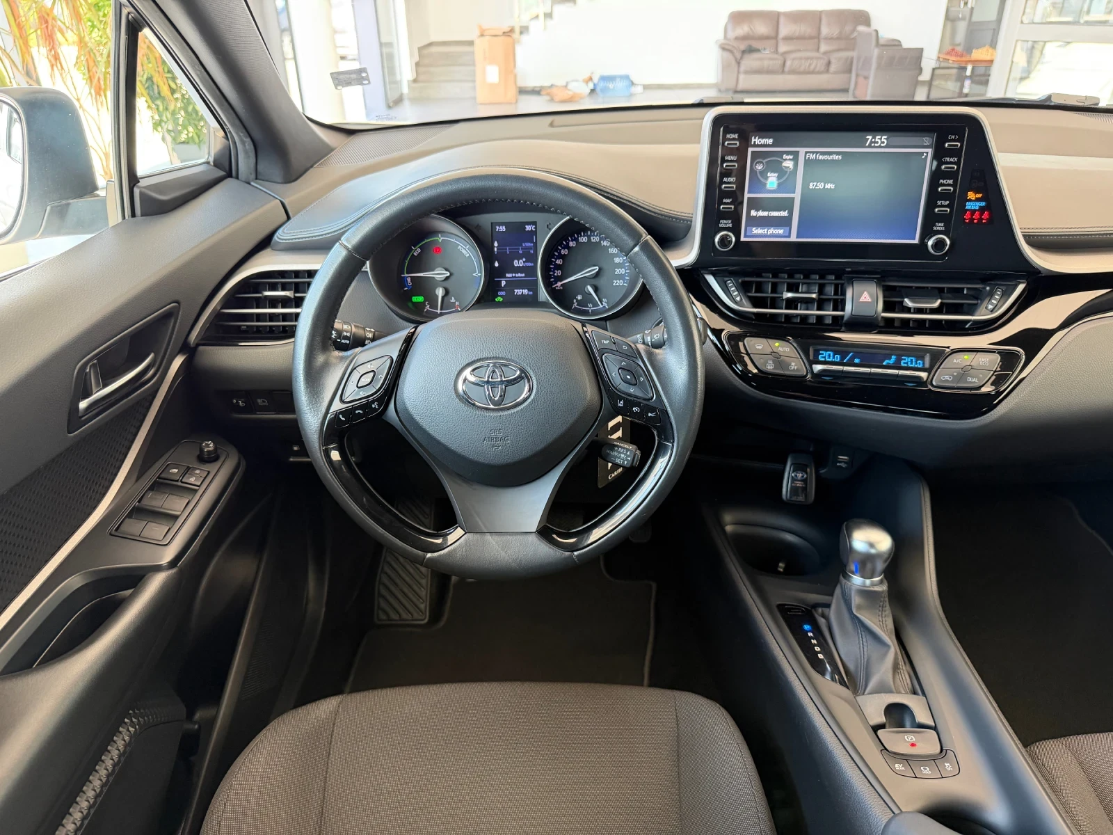 Toyota C-HR КАТО НОВА= ОБСЛУЖЕНА, снимка 8 - Автомобили и джипове - 55058367