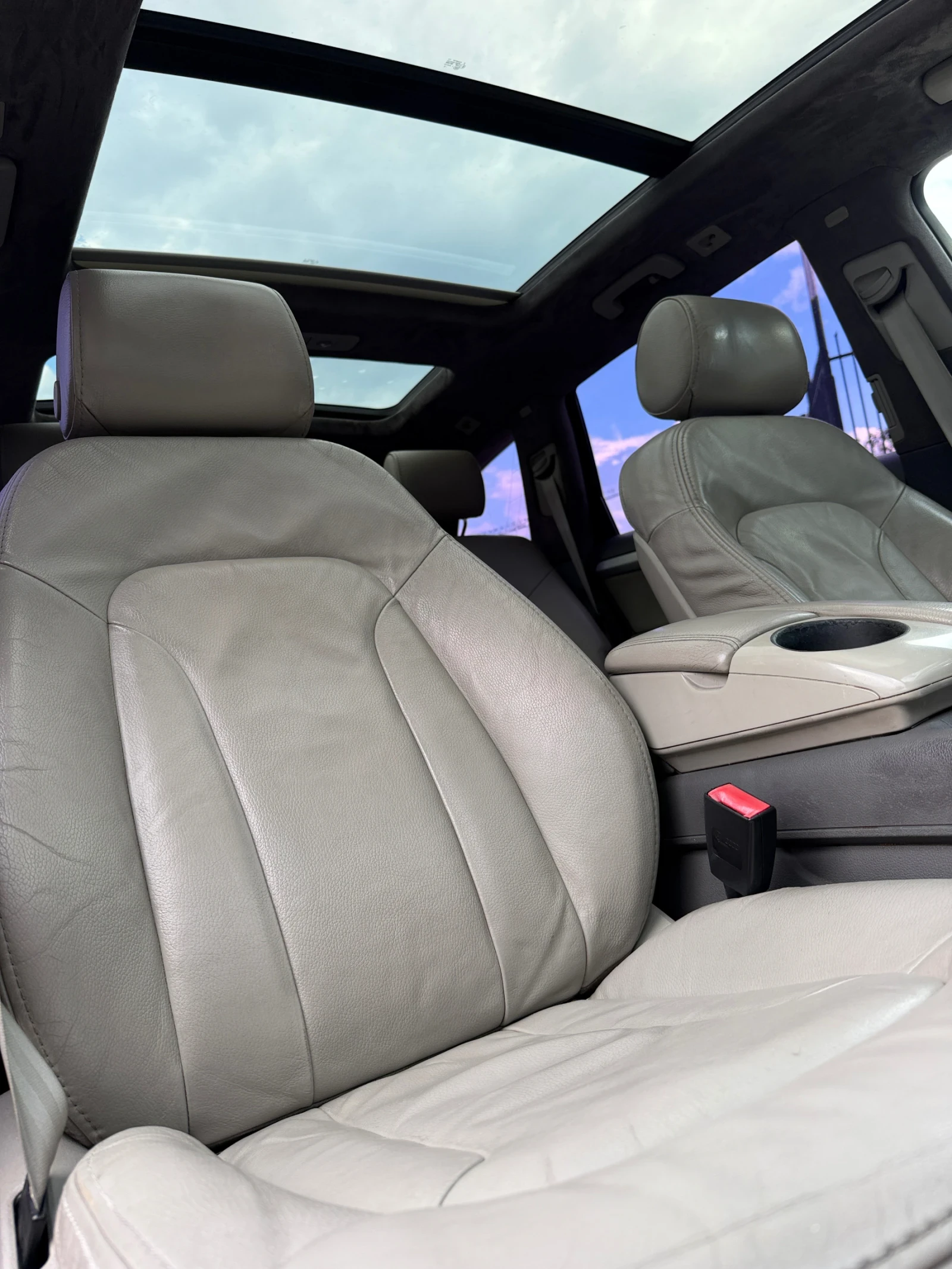 Audi Q7 7 местен, снимка 13 - Автомобили и джипове - 55214264