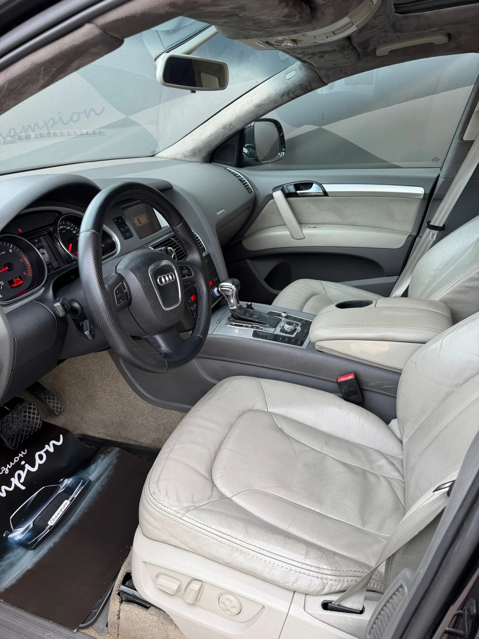 Audi Q7 7 местен, снимка 9 - Автомобили и джипове - 55214264