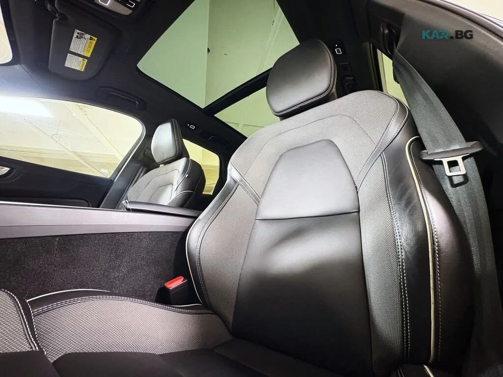 Volvo XC60 B6 Ultimate Dark Theme AWD, снимка 12 - Автомобили и джипове - 55398132
