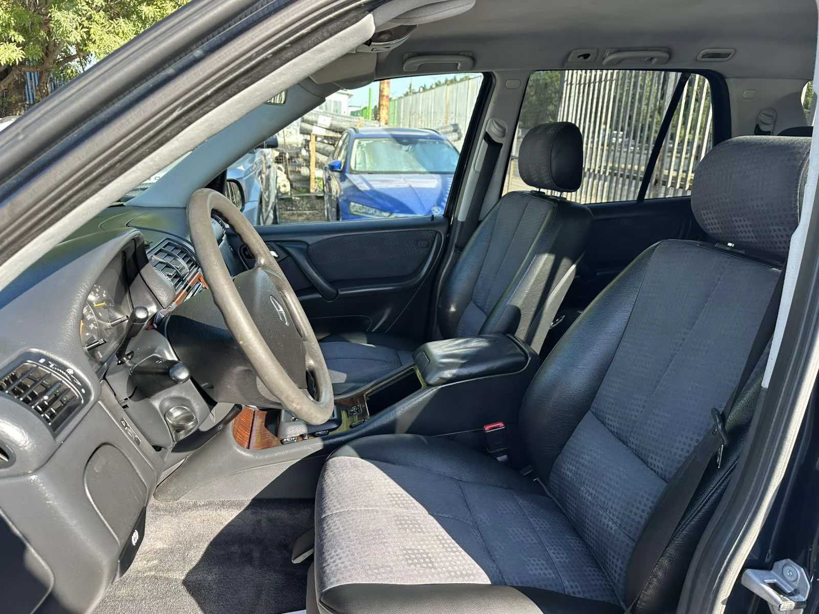 Mercedes-Benz ML 270 CDI FACELIFT AВТОМАТИК, снимка 9 - Автомобили и джипове - 55700598