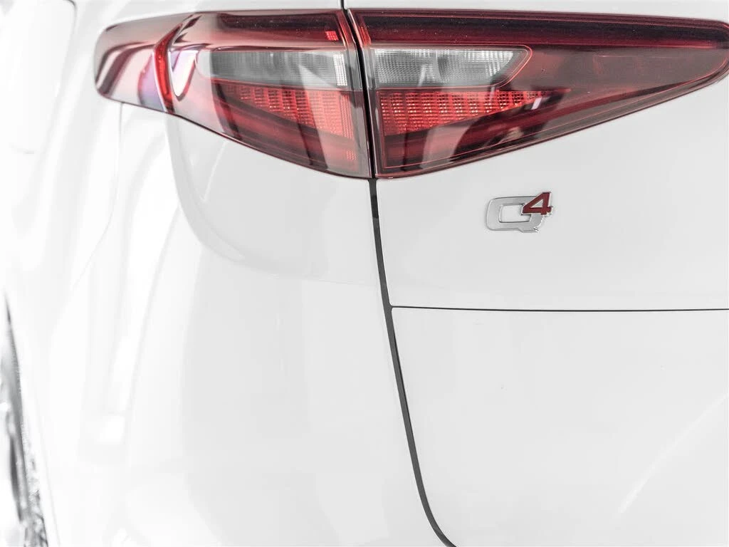 Alfa Romeo Stelvio Veloce AWD | Bianco Alfa | Mobile.bg � ����������� 12