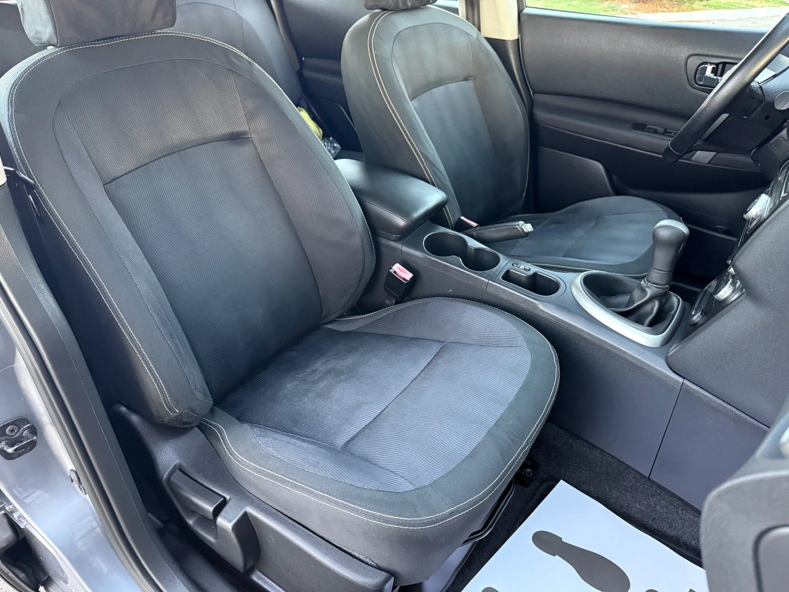 Nissan Qashqai 1.6 Face Lift, снимка 14 - Автомобили и джипове - 55985161
