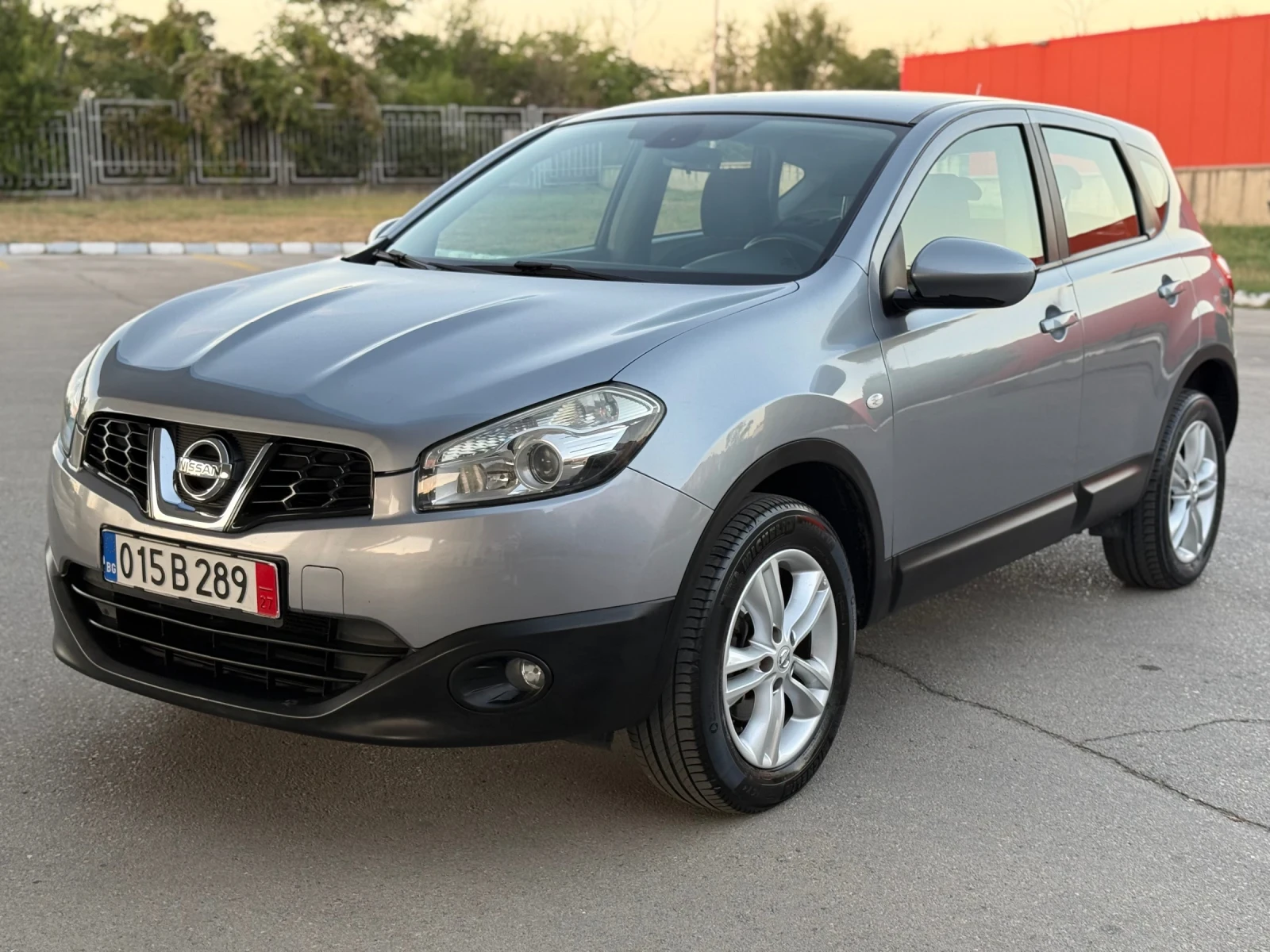 Nissan Qashqai 1.6 Face Lift, снимка 3 - Автомобили и джипове - 55985161