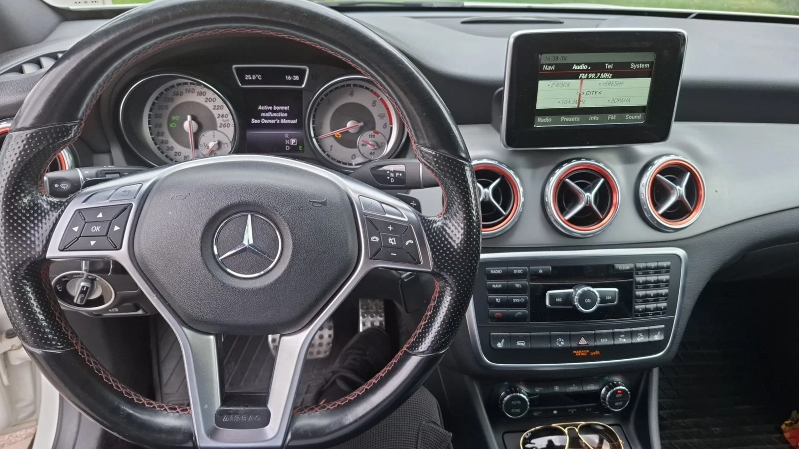 Mercedes-Benz GLA 200 4 matic AMG , снимка 8 - Автомобили и джипове - 56127245