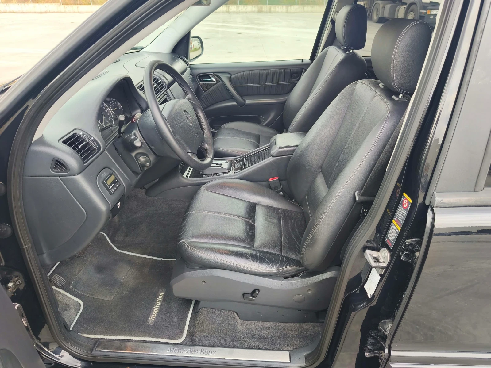 Mercedes-Benz ML ML350i, снимка 8 - Автомобили и джипове - 56616190