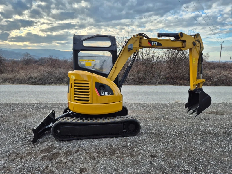 Багер Cat 302C SR / 2.2 тона /  с    Джойстици !, снимка 5 - Индустриална техника - 48630767